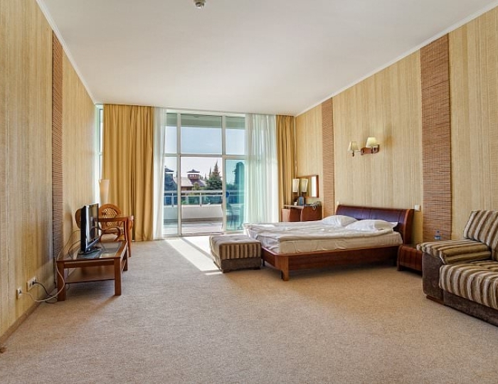 Deluxe DBL делюкс - Отель Respect Hall Resort & SPA / Респект Холл Резорт & СПА